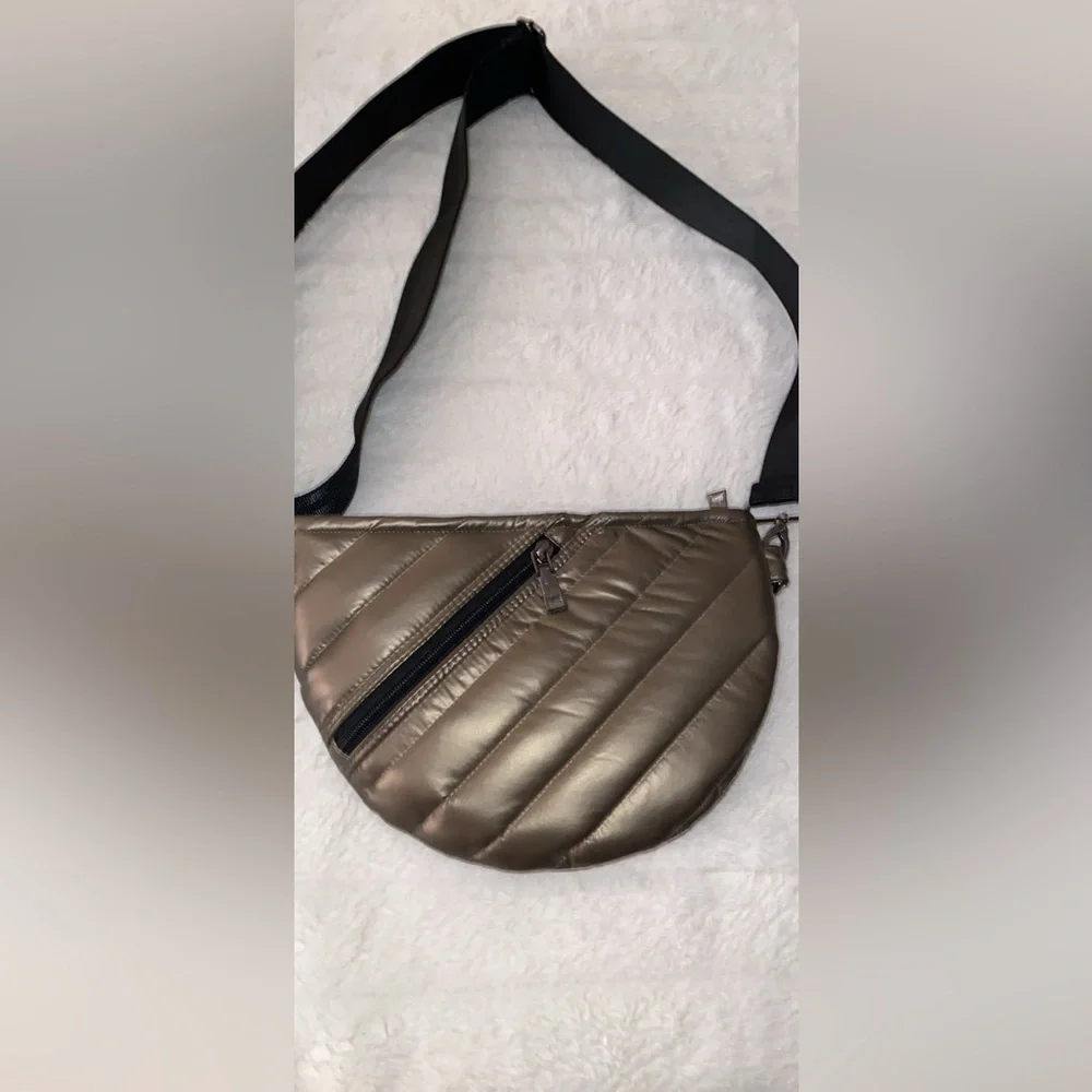 NWOT THINK ROYLAN Quilted FREEBIRD Convertible Crossbody Rare Bronze gorgeous!